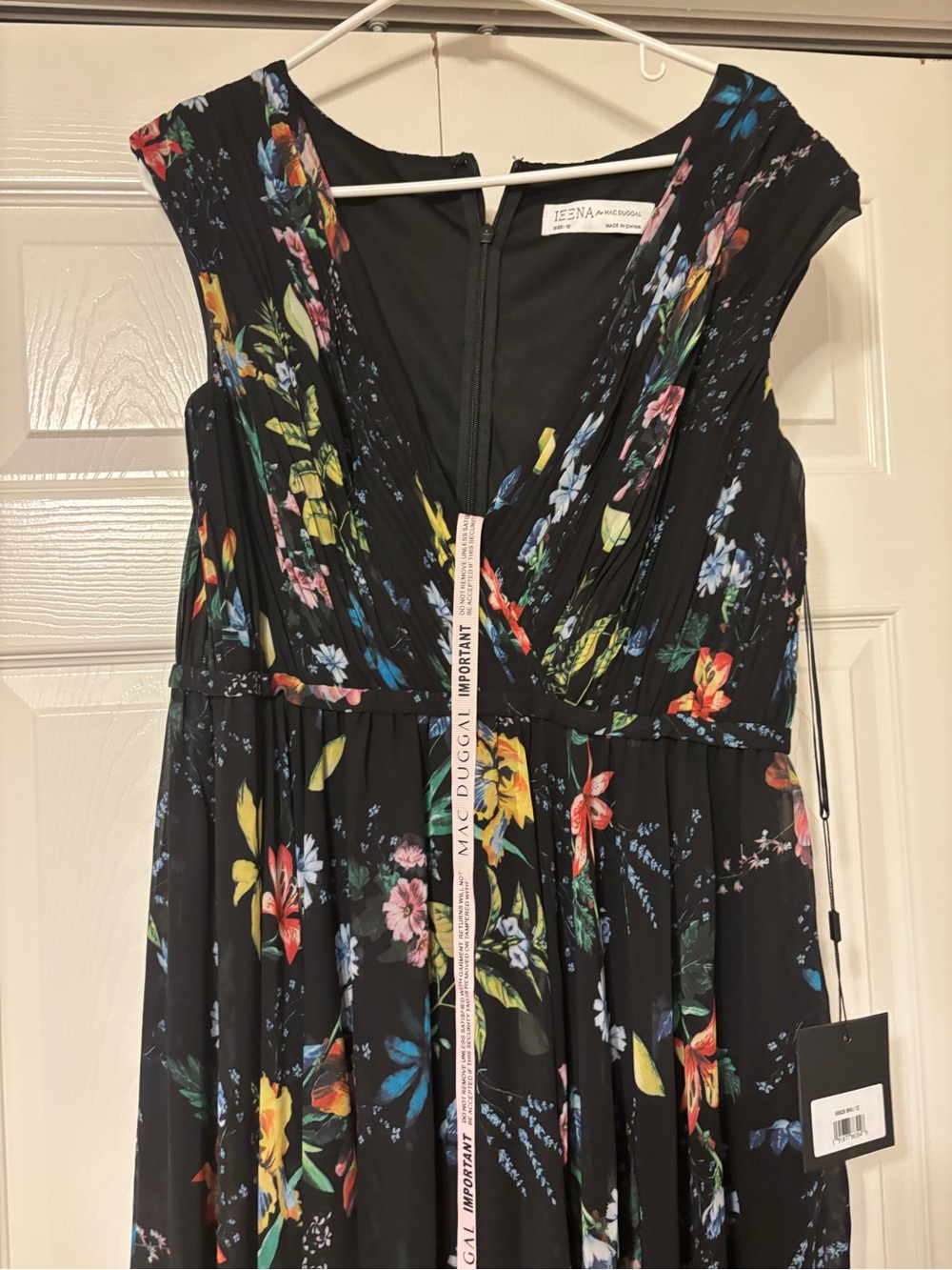 Mac Duggal Multicolor Pleated Floral Cap Sleeve A Line Gown 55839 $398 - Picture 5 of 6